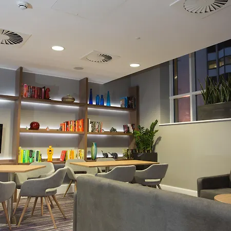公寓式酒店 伯明翰斯泰布里奇套房酒店 伯明翰